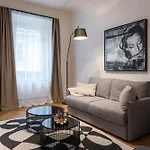 Luxury Design In Center Appartement