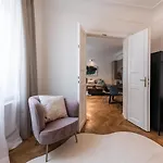 Appartement Luxury Design In Center