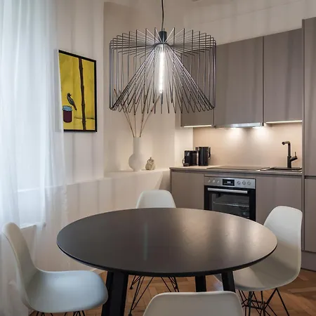 Luxury Design In Center Apartamento Graz