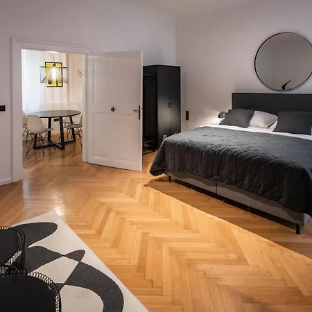Luxury Design In Center Γκρατς