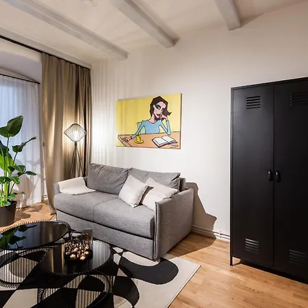 Luxury Design In Center Appartement