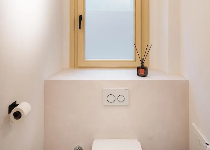 Luxury Design In Center شقة *